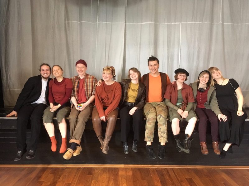 NU NÄRMAR DET SIG…