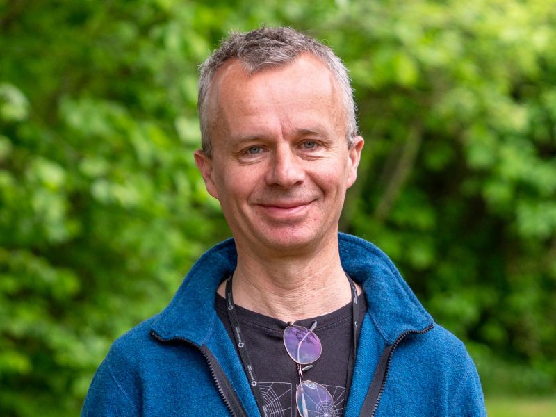 Porträtt av Åke Holm