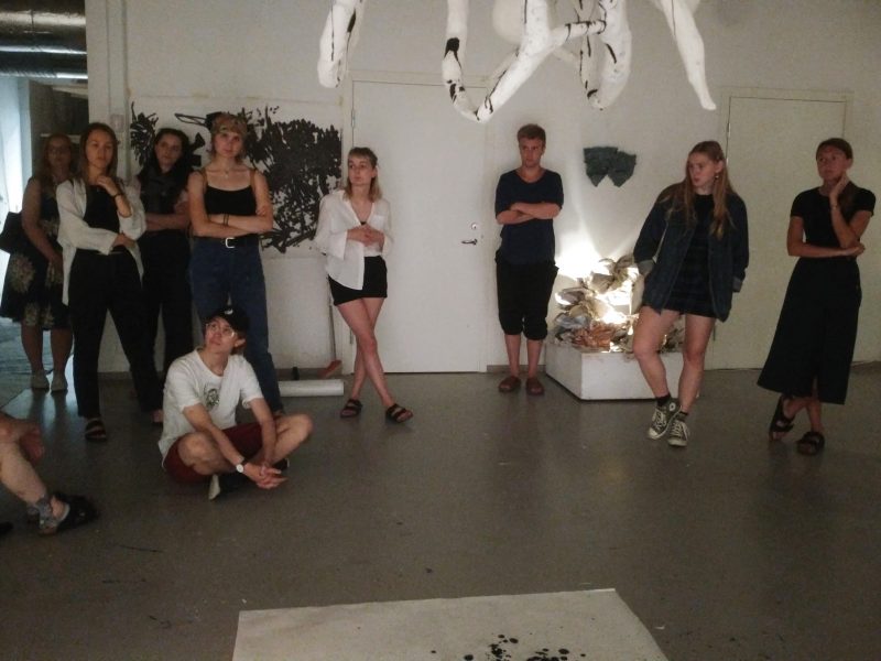 K2 går på vernissage!