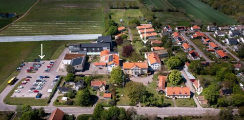 Karta som visar skolområdets tre anvisade rökplatser